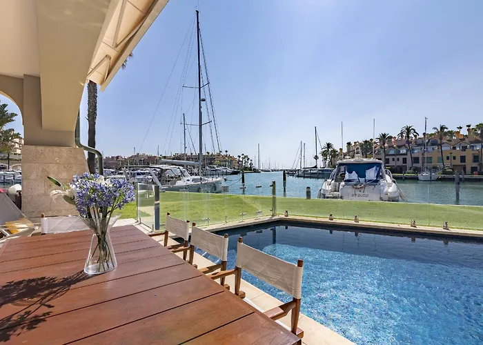 Waterside Apartment In Sotogrande Marina With Private Pool