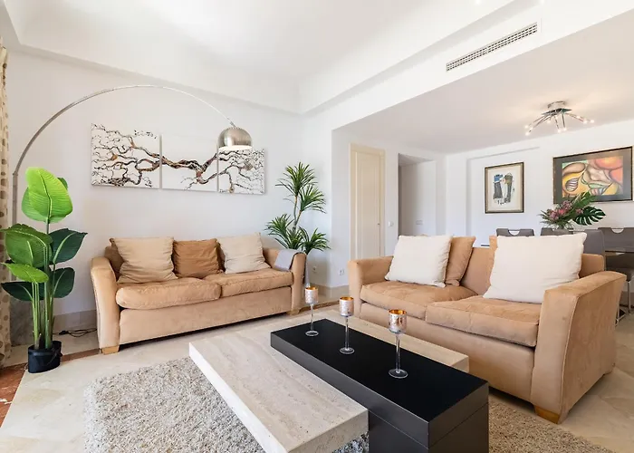 Waterside Apartment In Sotogrande Marina With Private Pool