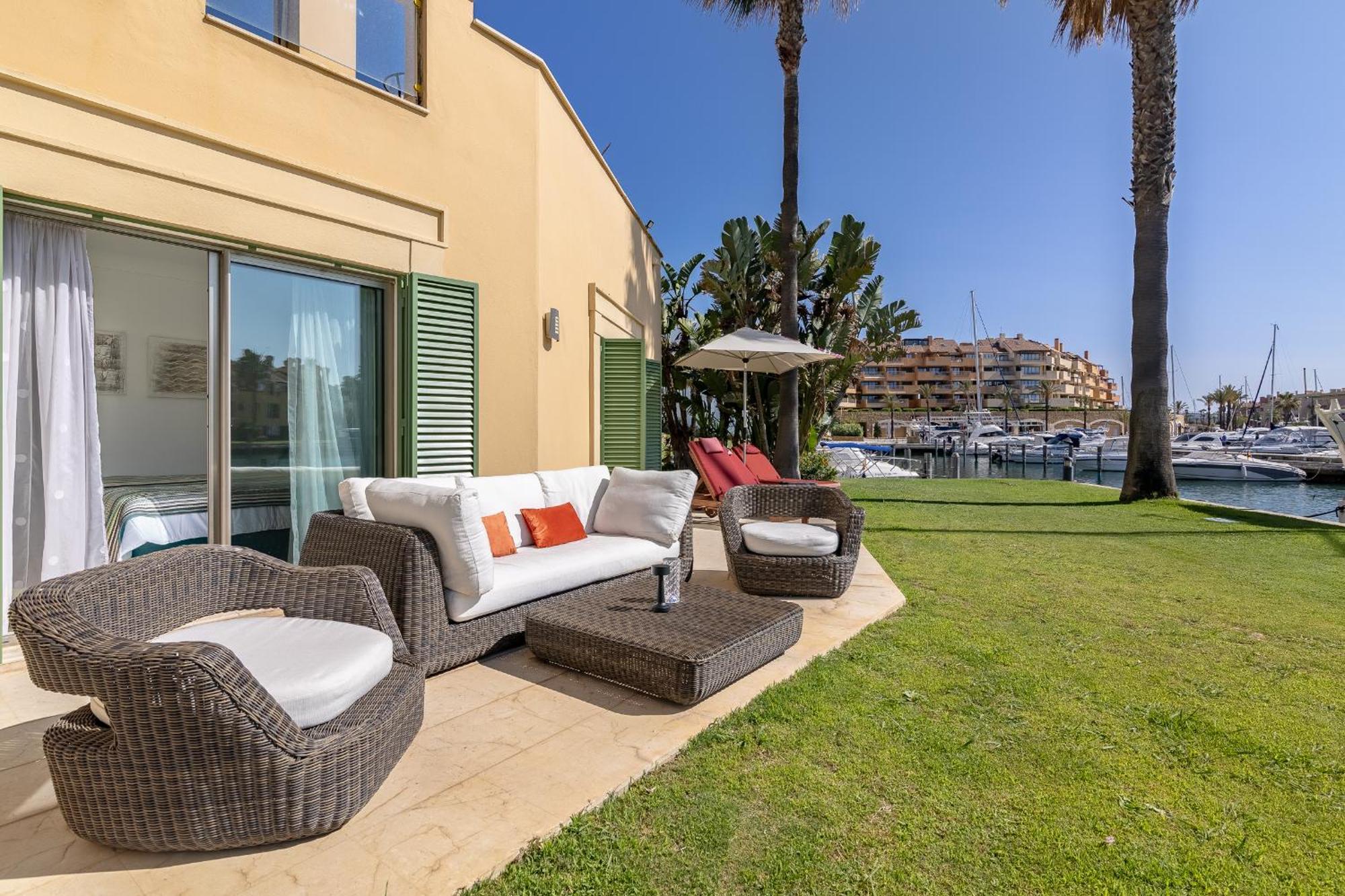 Waterside In Sotogrande Marina With Private Pool *