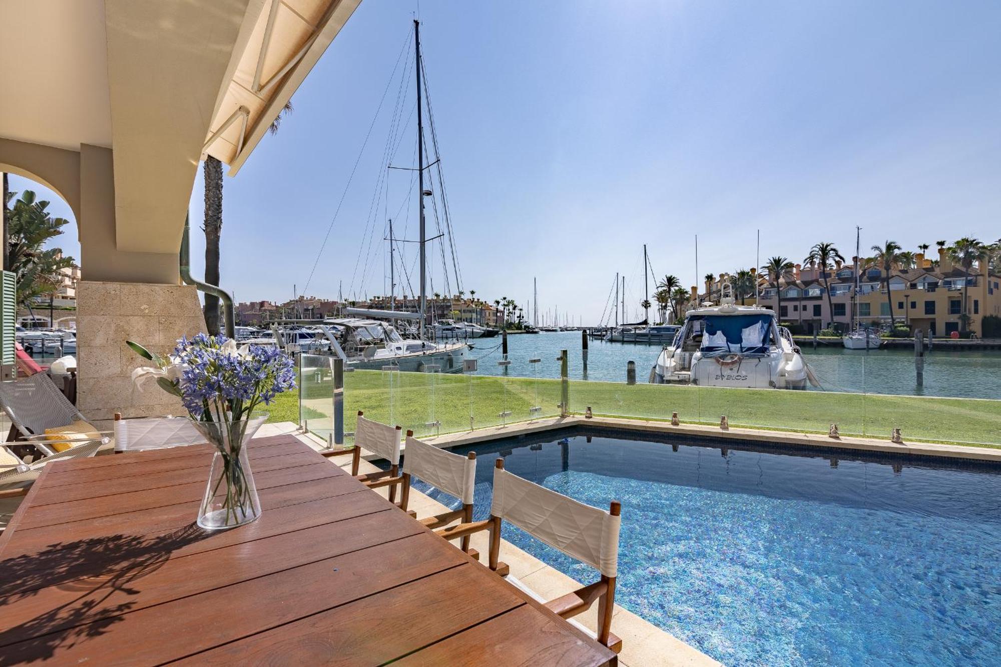 Waterside In Sotogrande Marina With Private Pool *